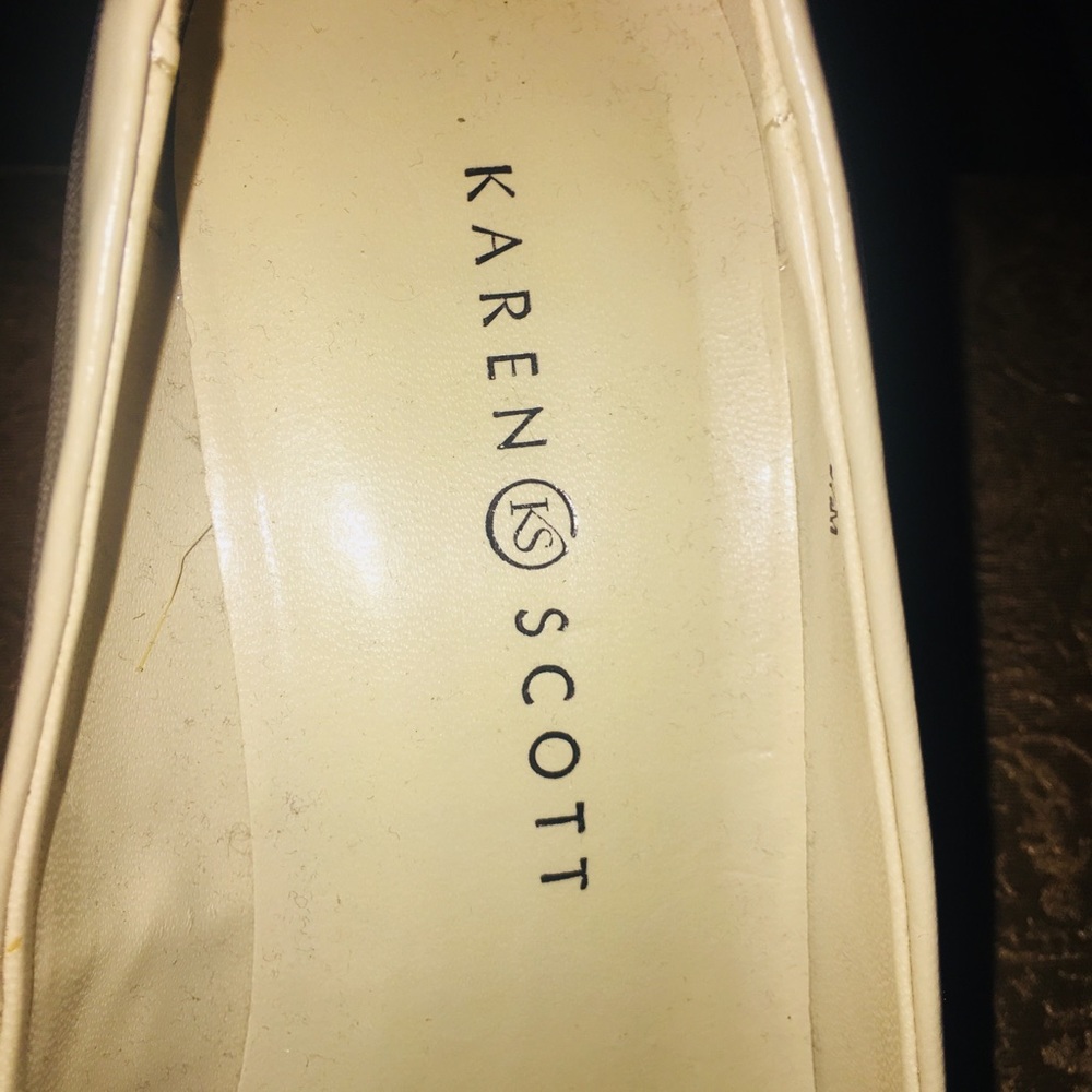 Heels - Picture 4 of 4